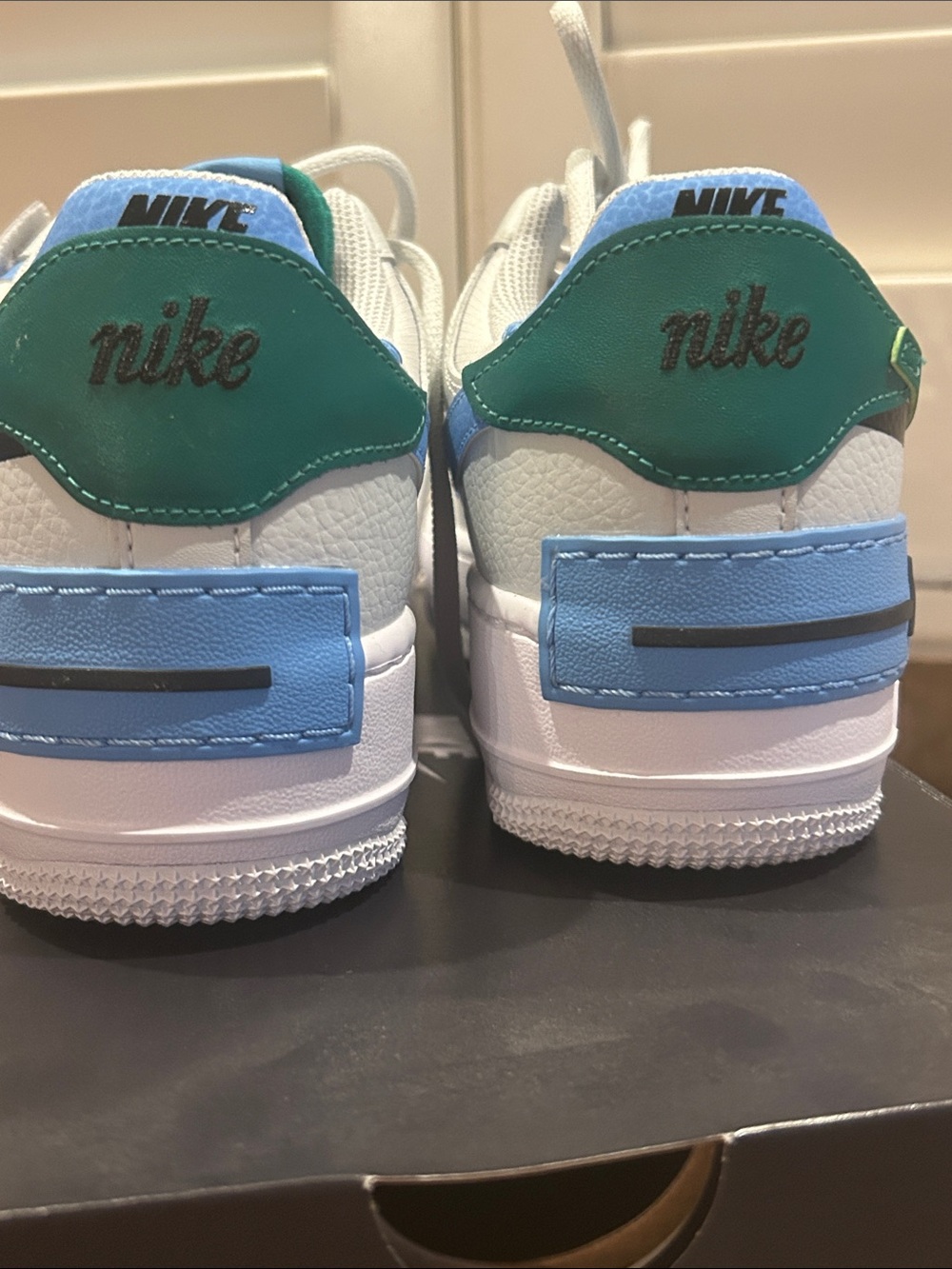 Nike AF1 shadow White Sneakers with Green Swoosh and Blue Accents women’s 8 BNIB - Picture 5 of 8